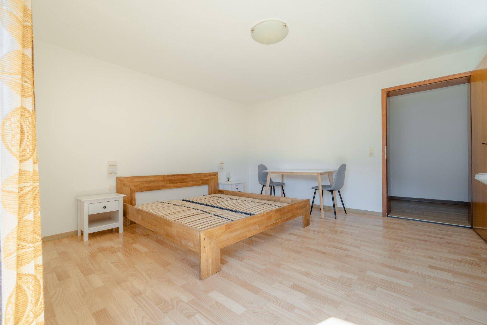 Pension Hilde Jenbach möbliertes Zimmer für Anlageimmobilie